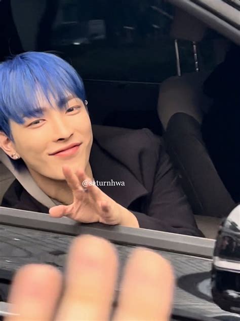 No Like Hongjoong On Twitter Kim Hongjoong Blue Hair Boyfriend