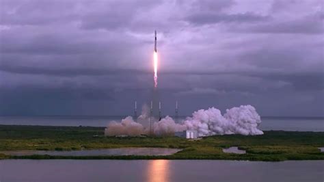 SpaceX launches record number of satellites to orbit