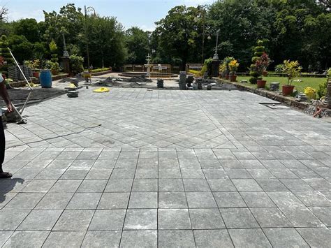 Black Matte Flamed Basalt Stone Pavers For Flooring Thickness 30 Mm