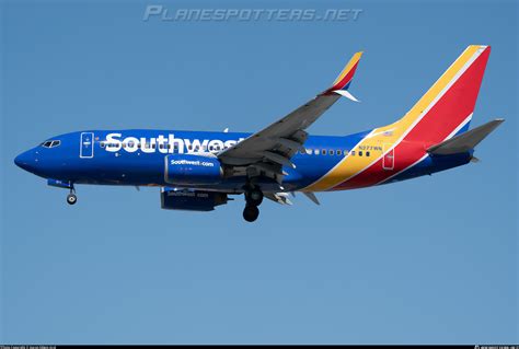 N277WN Southwest Airlines Boeing 737 7H4 WL Photo By Aaron Edwin Arul