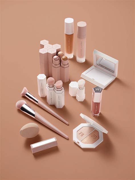 Kosmetyki Fenty Beauty By Rihanna Już W Sklepach Fashionpost