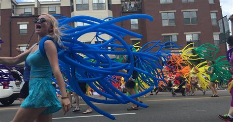 Love Wins As Thousands Turn Out For Twin Cities Pride Parade Cbs