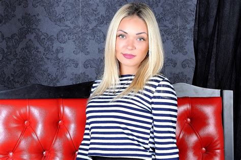 Ukrainian Single Alina Green Eyes 29 Years Old Id182562