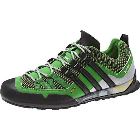 adidas outdoor terrex solo