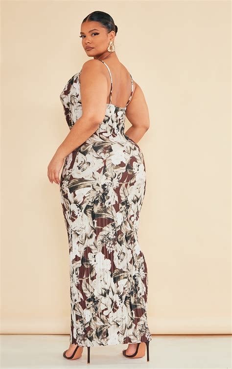 Plus Brown Floral Plisse Cowl Neck Maxi Dress Plus Size Prettylittlething