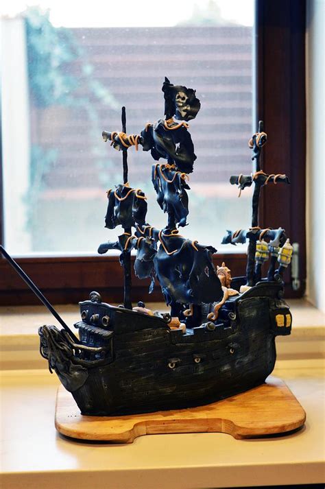 Black Pearl Cake Pirates Of The Caribbean Decorated CakesDecor