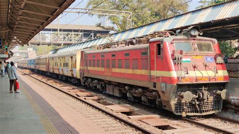 22160 MGR CHENNAI CENTRAL MUMBAI CSMT SF EXPRESS SKIPS BYCULLA WITH