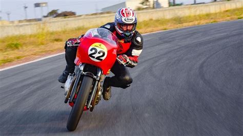 Royal Enfield Continental Gt R650 Track Ride Experience The Pursuit Of