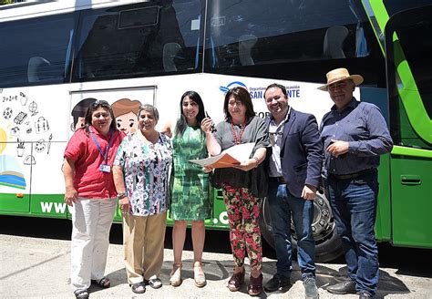 Gobierno Regional Del Maule Entrega Un Bus A La Comuna De San Clemente