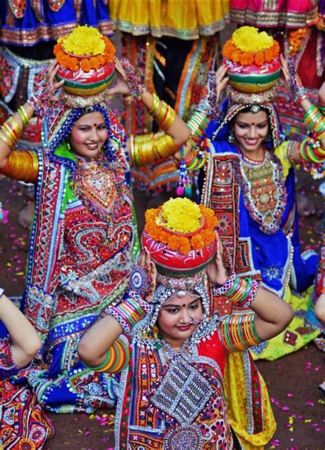 PHOTOS: Garba takes over Gujarat as Navratri begins | The Indian Express