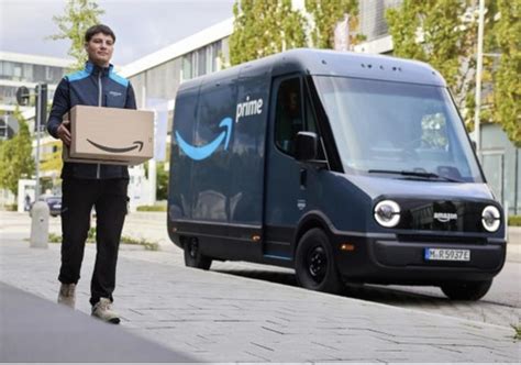 Nuovi Furgoni Amazon Rivian Informazioni Dotazione Sicurezza Patentati