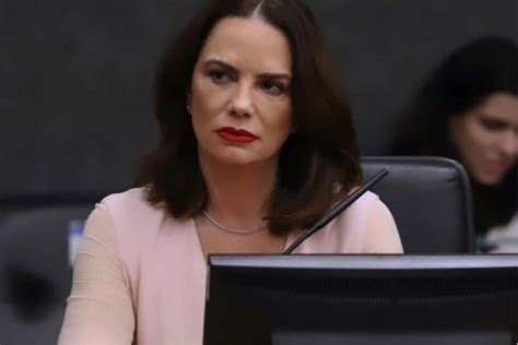 Luiza Brunet Revela Viol Ncia Na Inf Ncia Conturbada Ofuxico