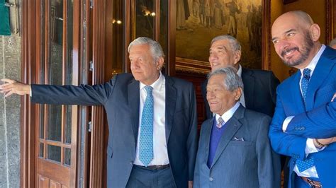 Lamenta Amlo Muerte De Armando Manzanero