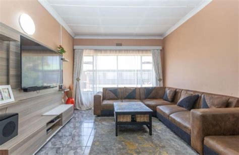 Kempton Park Bedroom Flats Apartments To Rent Long Term Pam