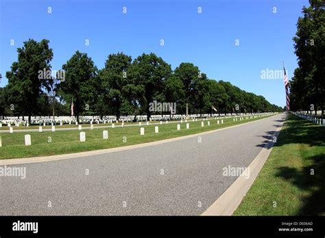 Pinelawn national cemetery hi-res stock photography and images - Alamy