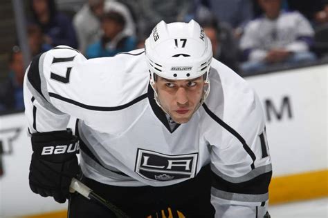 Milan Lucic Signs With Oilers Right Move For Edmonton Yahoo Sports