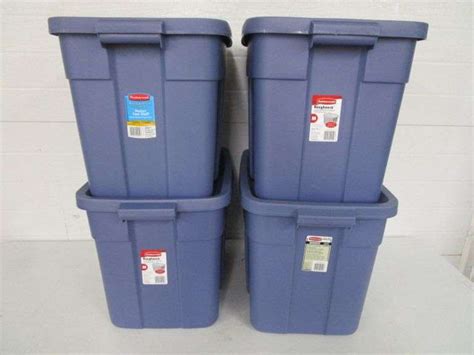 4 - Rubbermaid 18 Gallon Storage Totes - Oberman Auctions