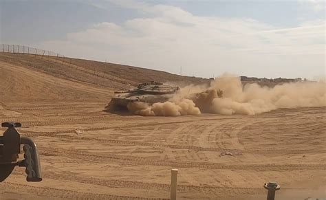 Video: North Gaza Decimated, Israel Tanks Now Train Their Guns On South