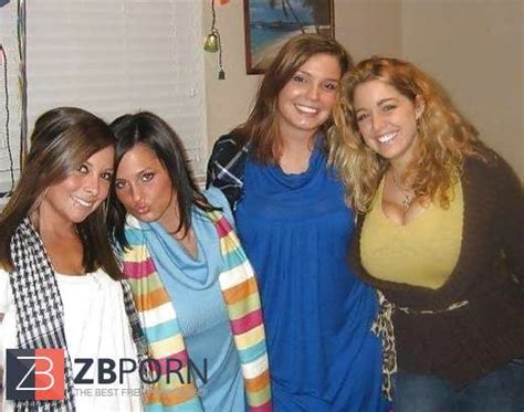 Not Bare Huge Titted Facebookwomen 13 ZB Porn