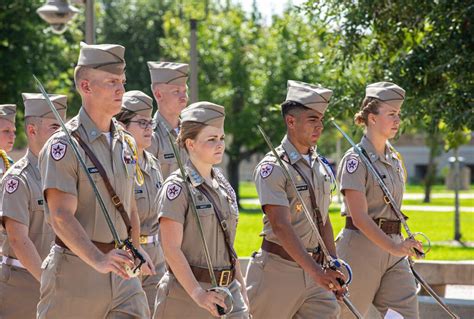 Corps Of Cadets Welcomes Largest Class In Last Five Years Texas Aandm Today