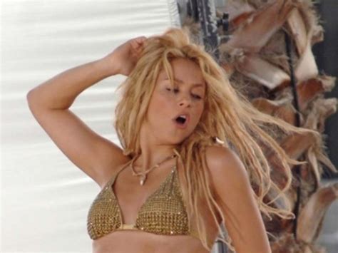 SHAKIRA GOLD ASS BREAST Shakira Wallpaper 16360516 Fanpop Page 30