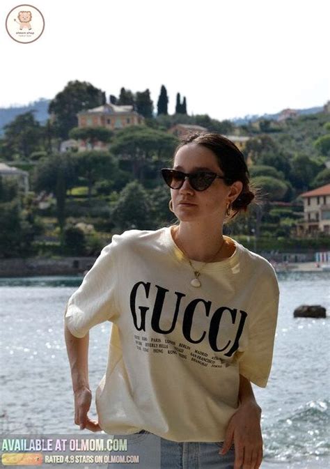 Gucci Logo Luxury Brand Clothing Premium Unisex T-Shirt Outfit For Men ...