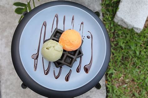 Naked Ice Cream Kovans New Ice Cream Cafe With Rock Melon Flavour Opens Till Am Everyday