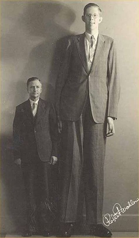 Altons Robert Wadlow Tallest Man To Ever Live Died 70 Years Ago