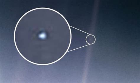 Nasas Pale Blue Dot What Is This Speck Of Light 4 Billion Miles Out