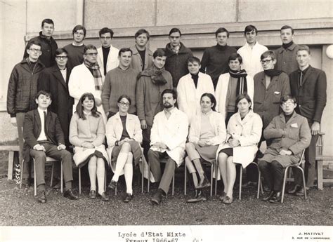 Photo De Classe 1°c4 De 1967 Lycee Detat Devreux Copains Davant