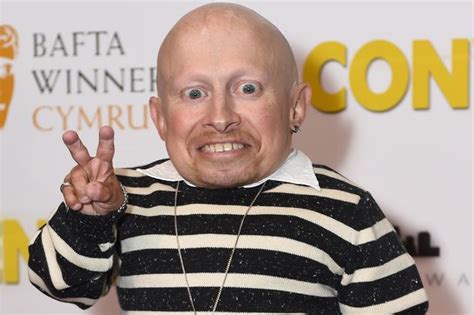 Verne Troyer Dead At 49 After Austin Powers Mini Me Star Battled