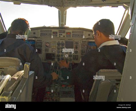 Saab 340b cockpit hi-res stock photography and images - Alamy