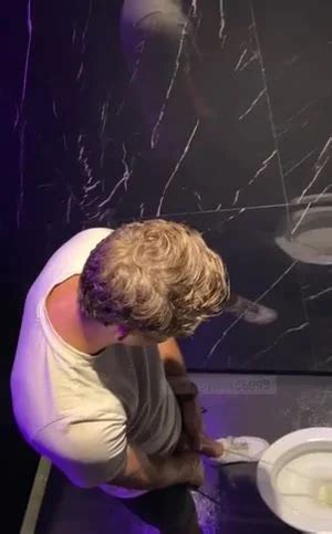 12345 Spy Pissing Hot Men ThisVid