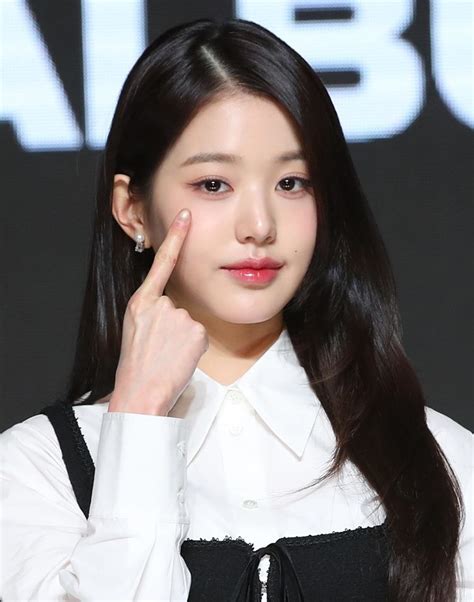 탈덕수용소x맘카페억까 당하던 장원영 팬들이 대형 선물 준비했다 위키트리 탈덕수용소x맘카페억까 당하던 장원영 팬들이 대형 선물 준비했다 위키트리
