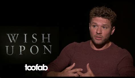 Watch Ryan Phillippe über seine Rolle als erster schwuler Teenager im TV GAY CH Alles