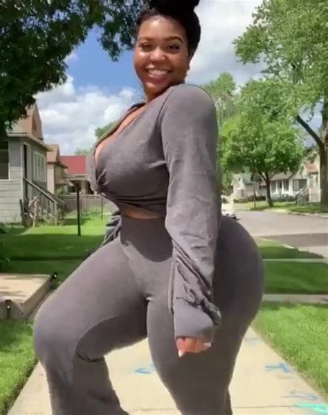 Thick Bbw Walking XHamster