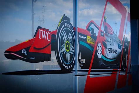 mercedes explains   didnt run red pig livery   car