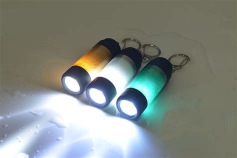 The Most Coolest Waterproof USB Rechargeable Flashlight – GizModern