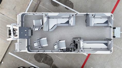 2025 Avalon VNT RF21T, Beaumont Texas - boats.com