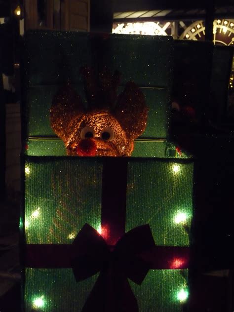 Simple Pleasures: Copenhagen Tivoli Christmas Lights