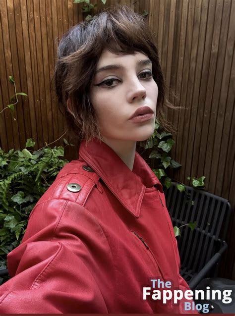 Sophie Thatcher Soapy T Nude Leaks OnlyFans Photo 351 TheFappening