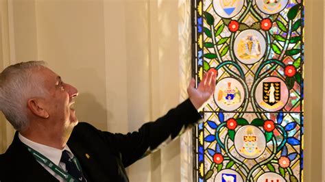 Lindsay Hoyle unveils North West icons in Commons Speaker's new coat of