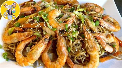 Pancit Canton And Bihon With Shrimps Youtube