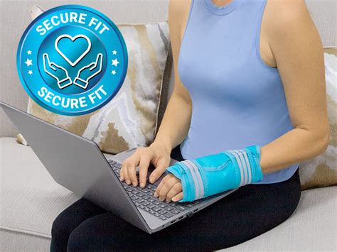Amazon Arctic Flex Wrist Ice Pack Wrap Hot Cold Therapy Brace