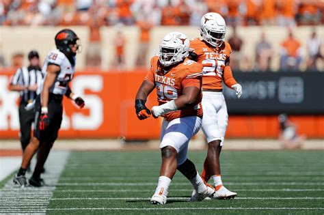 2 pleasant surprises for Texas football from first 2 weeks