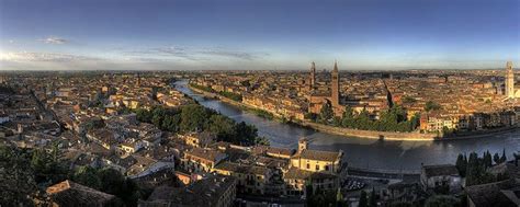 Verona Verona Paris Skyline Travel Viajes Destinations Traveling