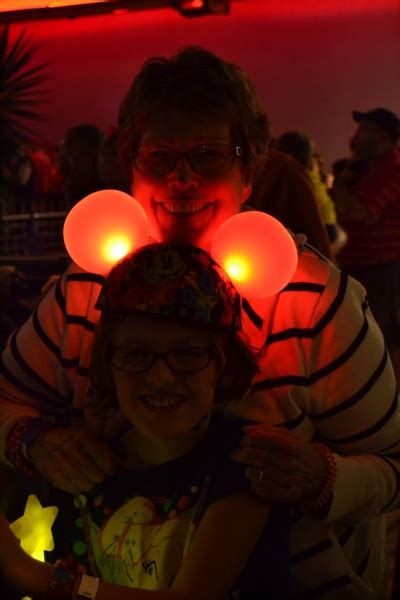 Tomorrowland Terrace Fireworks Dessert Party | Mouse Ear Momma