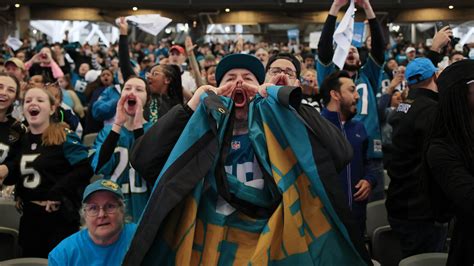 Jacksonville Jaguars fans turn out to support 2023 playoff run