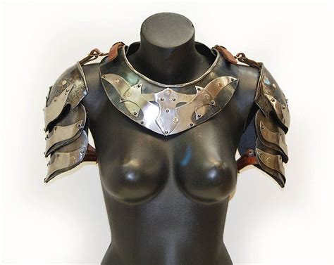 Steel Gorget And Shoulders Armor Etsy Shoulder Armor Female Armor Armor