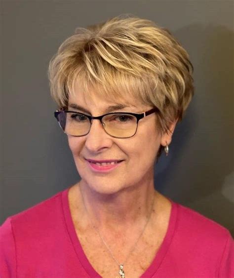 50 Refreshing Short Hairstyles For Women Over 50 Hair Adviser Short